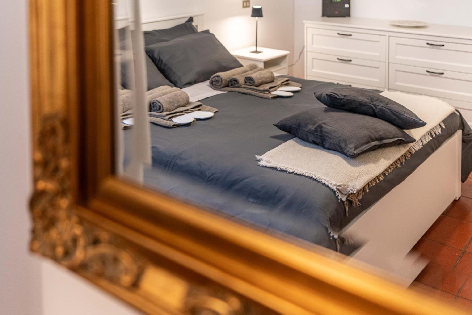 -Near Arena & Parking - Pet Friendly Historical Arena Palace Apartment Verona Exterior photo