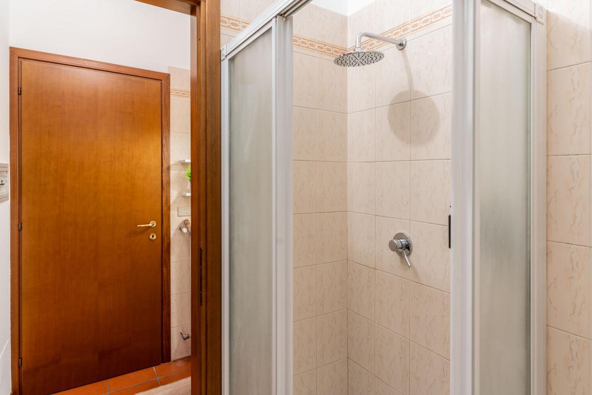 -Near Arena & Parking - Pet Friendly Historical Arena Palace Apartment Verona Exterior photo